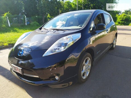 Nissan Leaf 2012 року