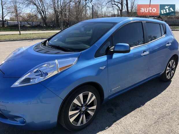 Nissan Leaf 2014 года