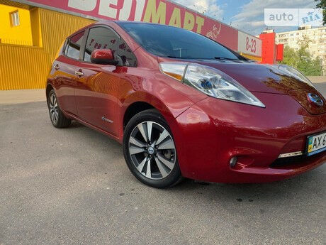 Nissan Leaf 2014 года