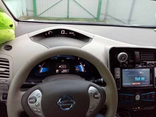 Nissan Leaf 2013 року