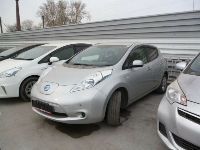 Nissan Leaf 2014 року