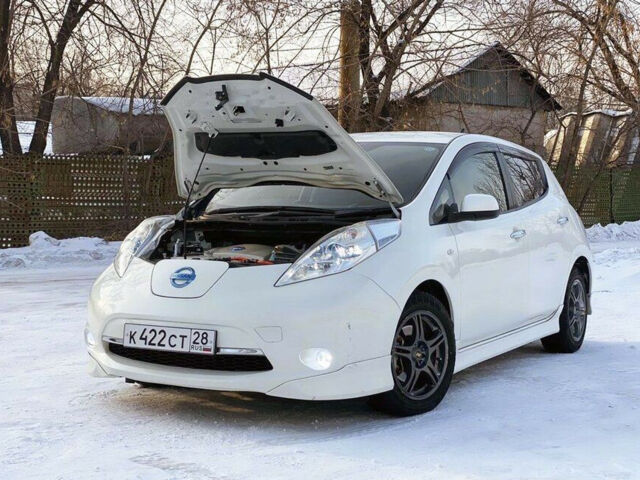 Nissan Leaf 2014 года