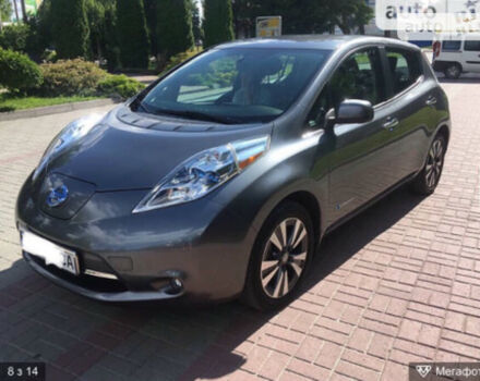 Nissan Leaf 2014 року