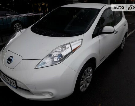 Nissan Leaf 2013 года