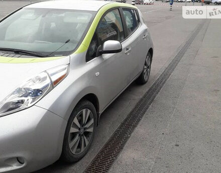 Nissan Leaf 2013 года