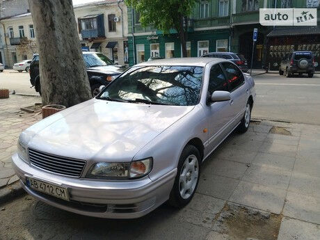 Nissan Maxima 1996 року