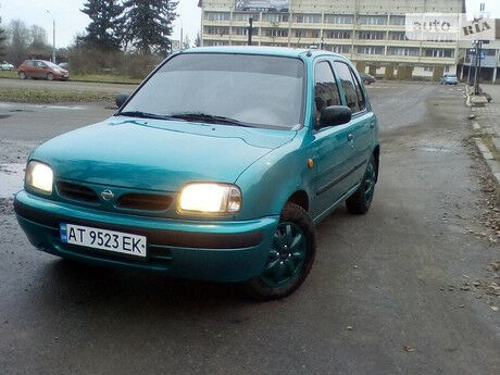 Ниссан Микра 1997 року Nissan Micra 1997 року