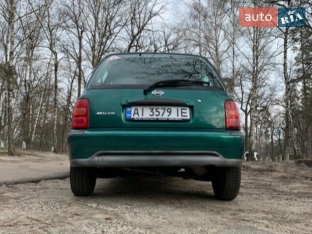 Nissan Micra 2000 года