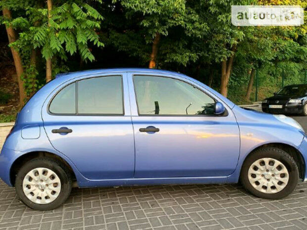 Nissan Micra 2004 года