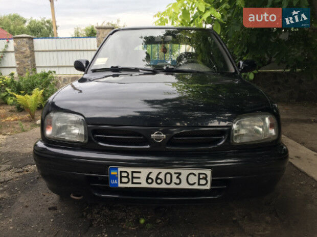 Ниссан Микра 1997 року Nissan Micra 1997 року