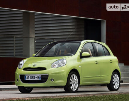 Nissan Micra 2000 года