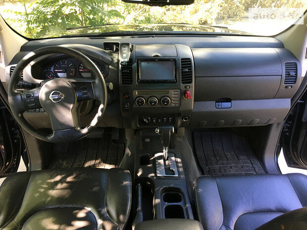 Nissan Navara 2007 года