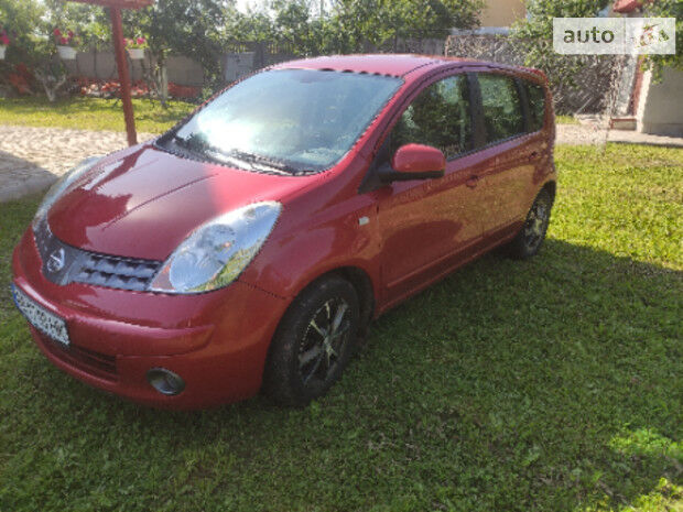 Nissan Note 2008 года