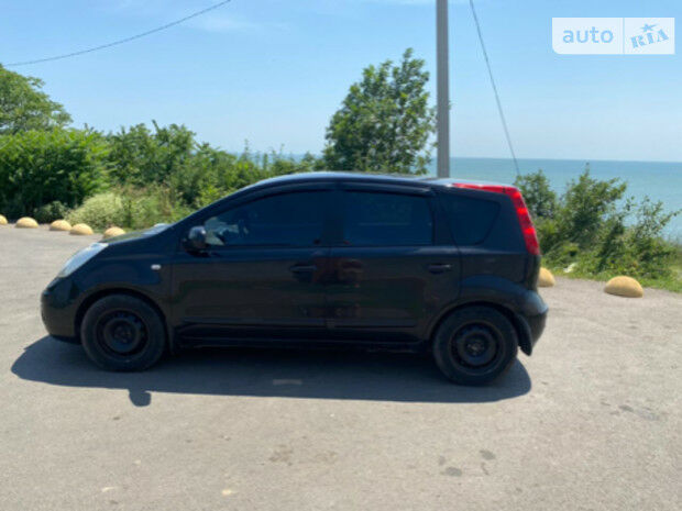 Nissan Note 2007 года