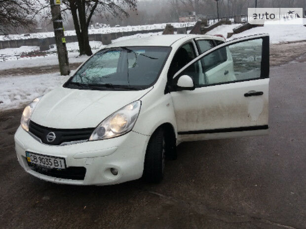 Nissan Note 2013 года