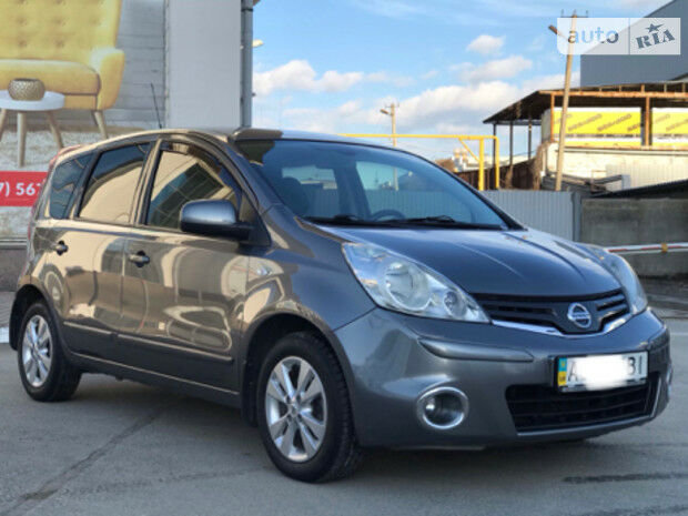 Nissan Note 2013 року