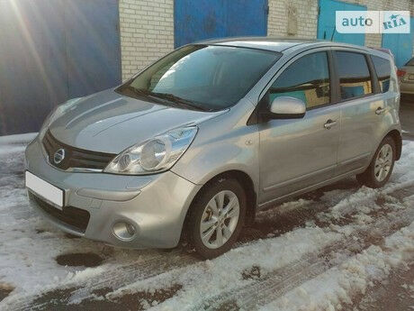 Nissan Note 2010 года