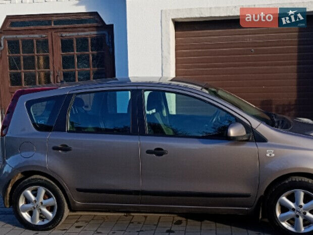Nissan Note 2013 года