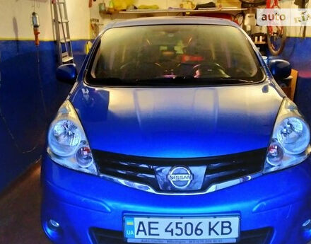 Nissan Note 2011 года