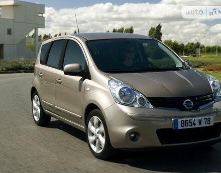 Nissan Note 2005 року