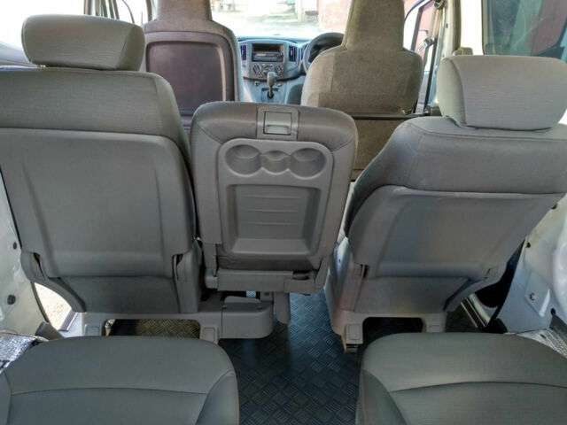 Nissan NV 2009 года