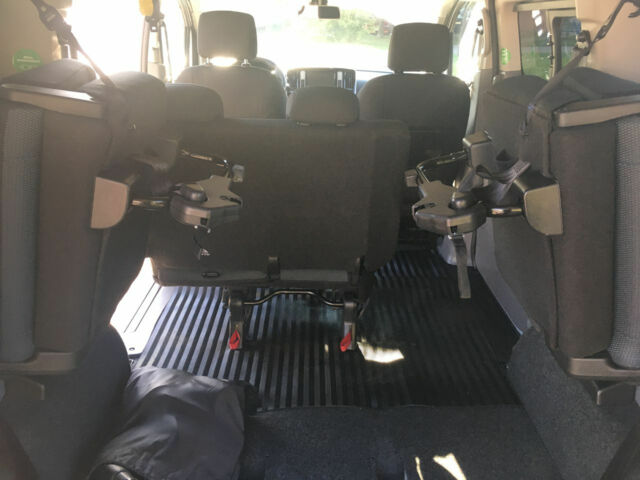 Nissan NV 2019 року