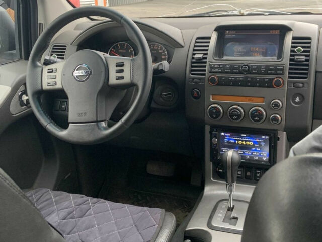 Nissan Pathfinder 2007 року