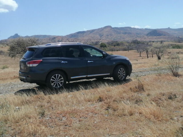 Nissan Pathfinder 2014 года