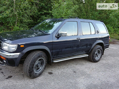 Ниссан Патфайндер 1997 року Nissan Pathfinder 1997 року
