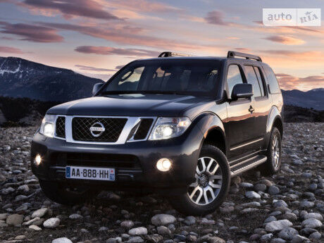 Nissan Pathfinder 2012 року