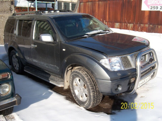 Nissan Pathfinder 2005 года