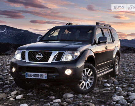 Nissan Pathfinder 2012 года