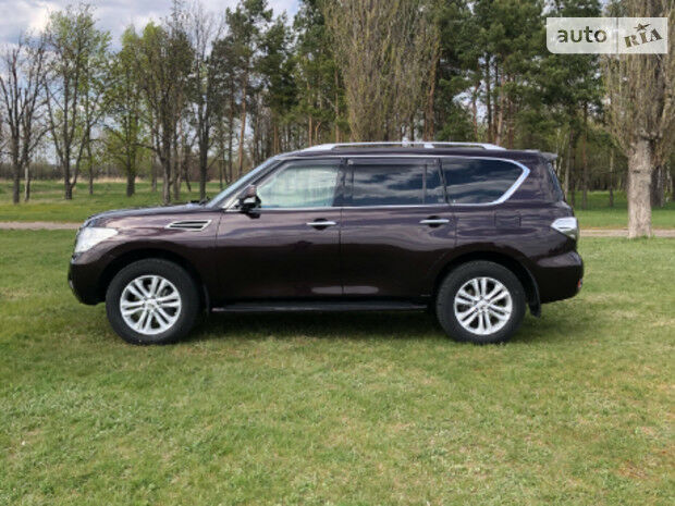 Ниссан Патрол 2011 года Nissan Patrol 2011 года