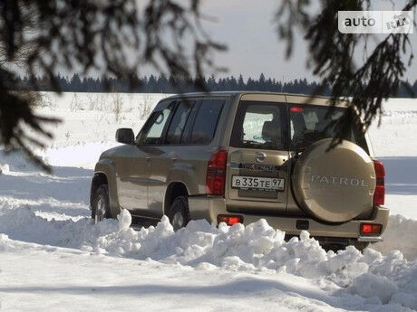 Nissan Patrol 2011 года