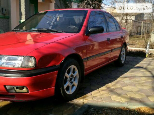 Nissan Primera 1995 года