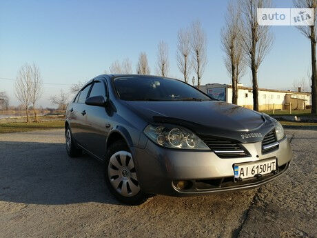 Nissan Primera 2002 року