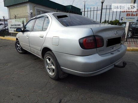 Nissan Primera 2003 года