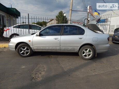 Nissan Primera 2005 года