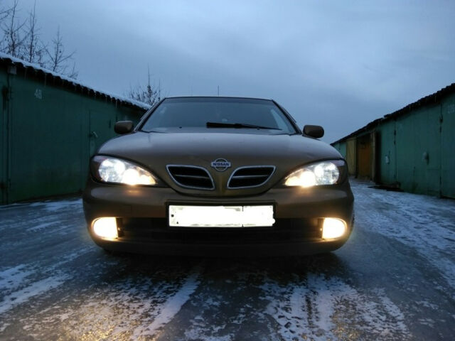 Nissan Primera 1999 року