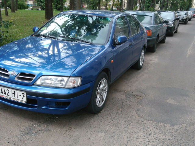 Nissan Primera 1998 року