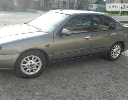 Nissan Primera 2001 года