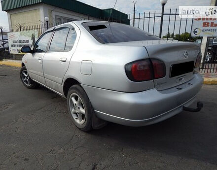 Nissan Primera 2003 року