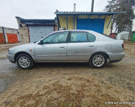 Nissan Primera 1999 року