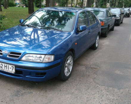 Nissan Primera 1998 року