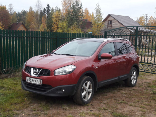 Nissan Qashqai+2 2010 года