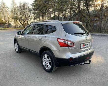 Nissan Qashqai+2 2013 года