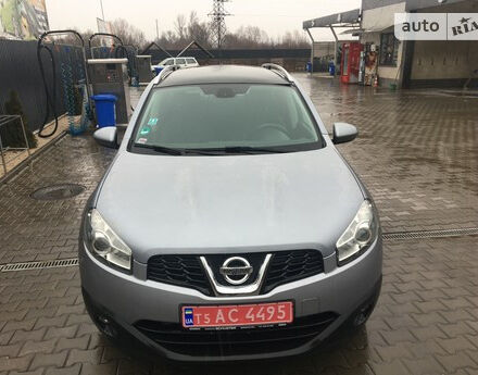 Nissan Qashqai+2 2010 року