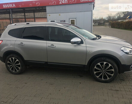 Nissan Qashqai+2 2011 года