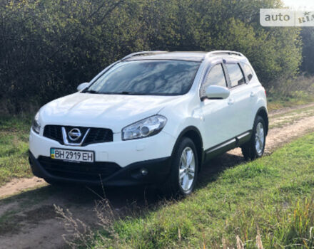 Nissan Qashqai+2 2010 года