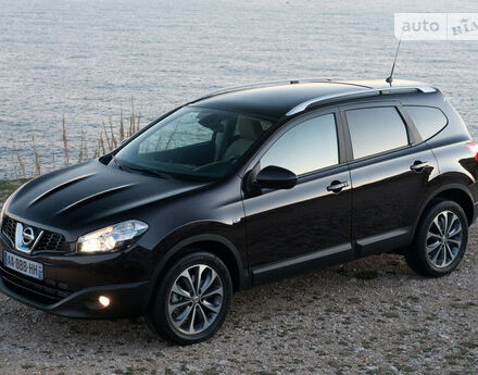 Nissan Qashqai+2 2010 року